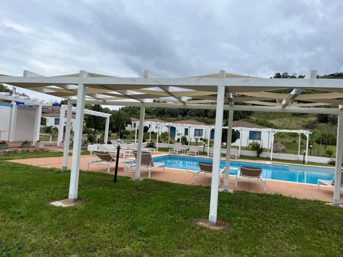 Hotel Baia Cea バリ・サルド エクステリア 写真