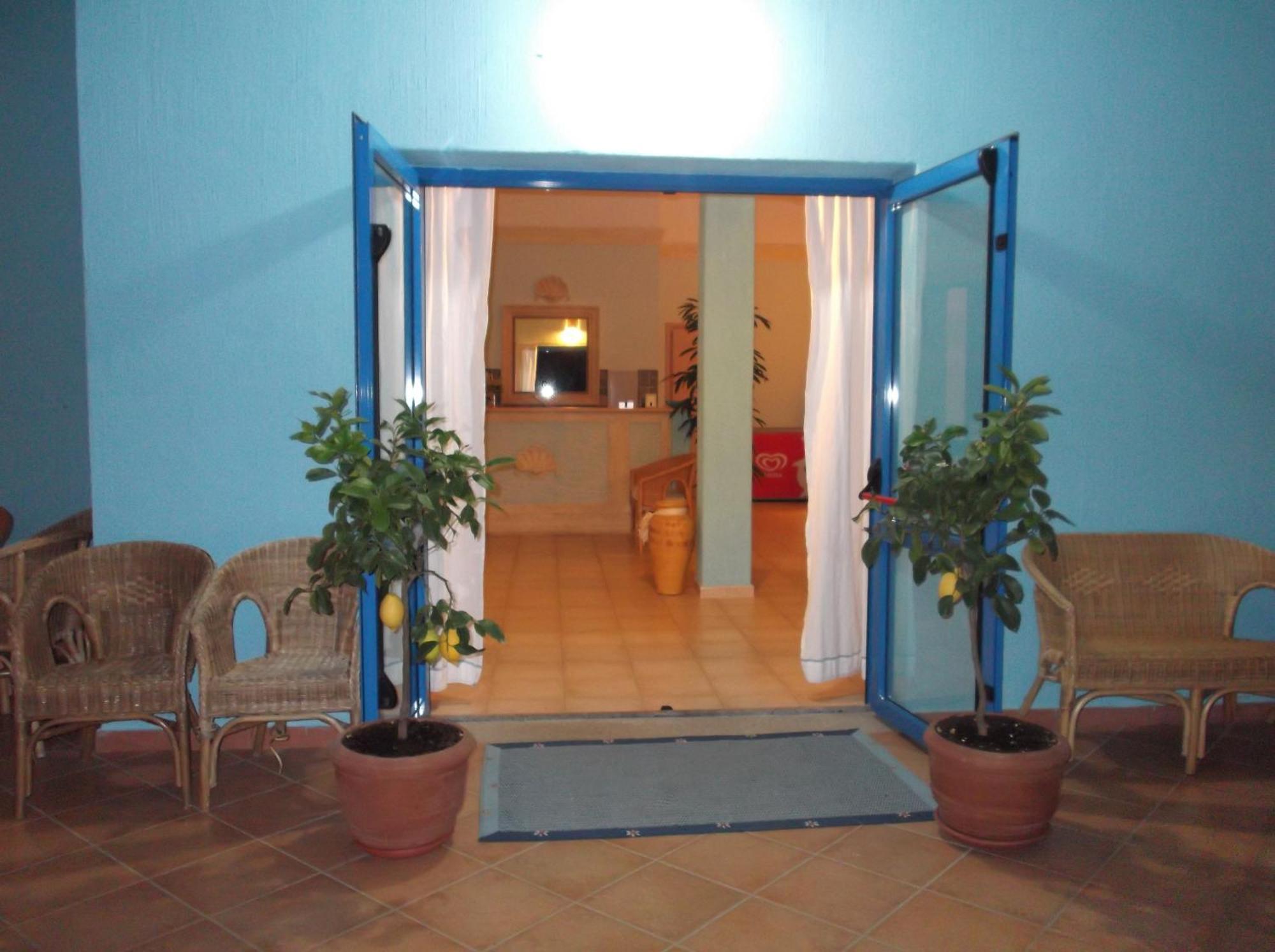 Hotel Baia Cea バリ・サルド エクステリア 写真