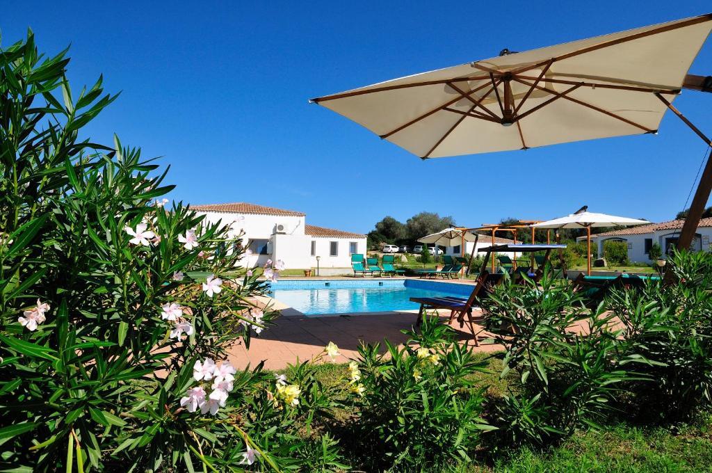 Hotel Baia Cea バリ・サルド エクステリア 写真