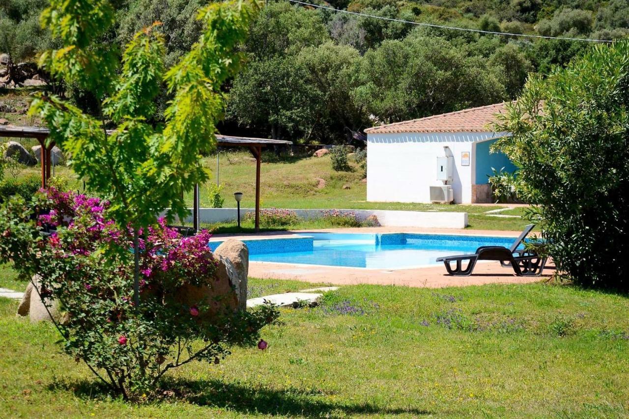 Hotel Baia Cea バリ・サルド エクステリア 写真